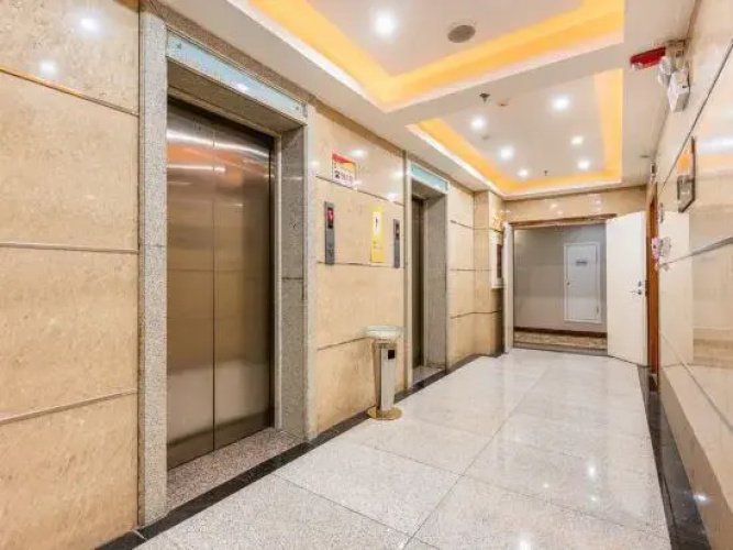 Grand Dragon Hotel