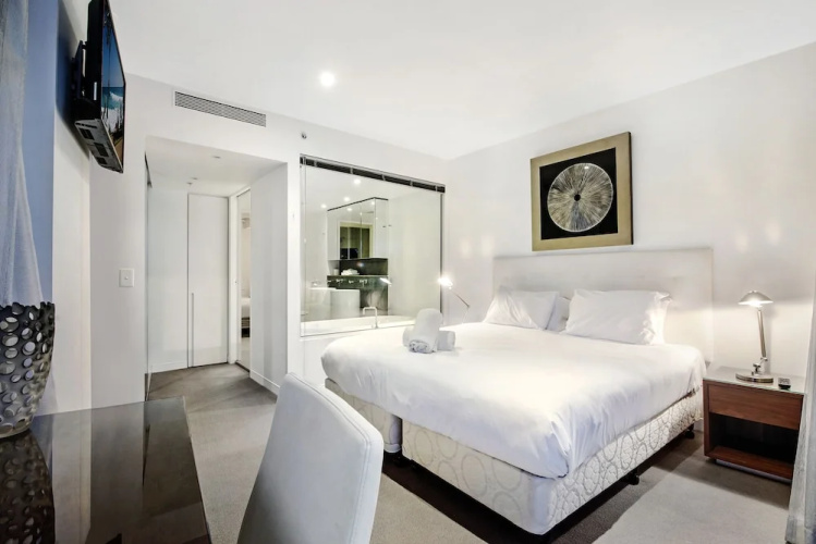 Oracle Broadbeach Apartments