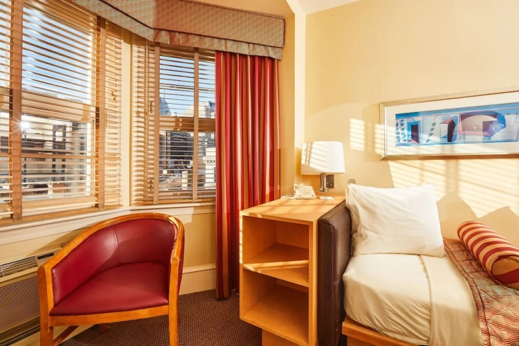 Standard Single room with city view