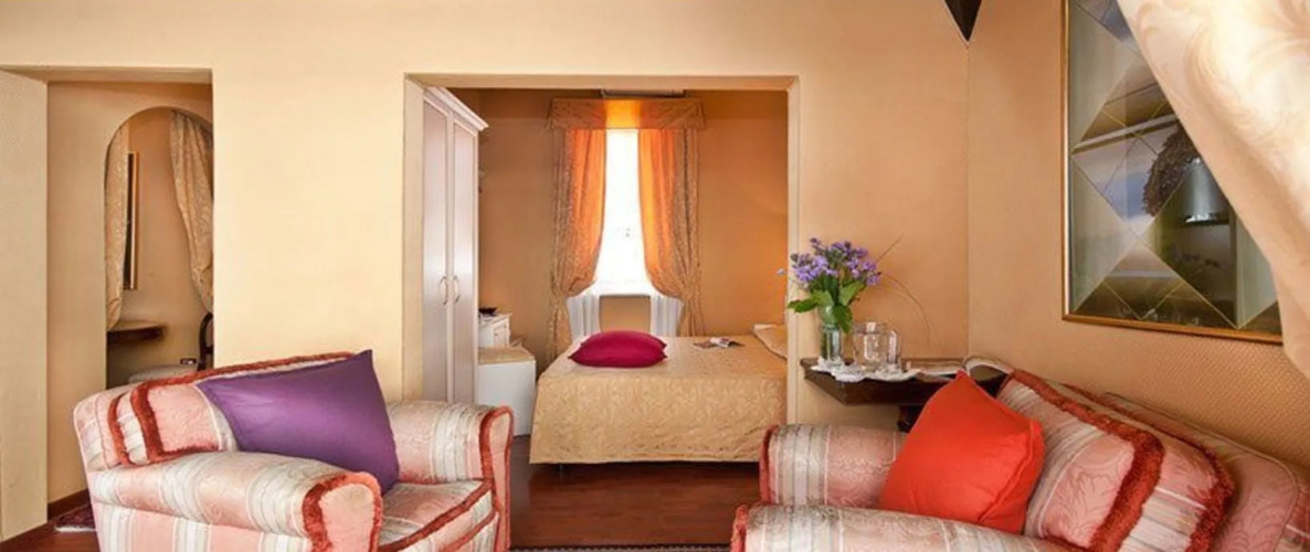 Canova Rooms in Spanish Steps