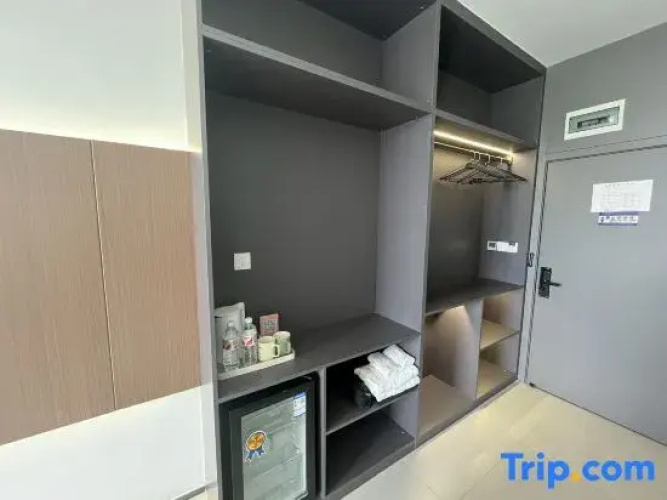 Storm E-sports hotel