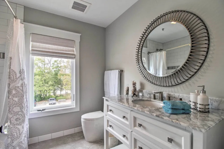 Pet-friendly Villa w/ Balcony in Bluffton!