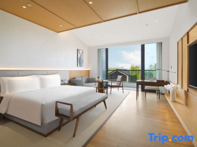 Standard Double room with courtyard view
