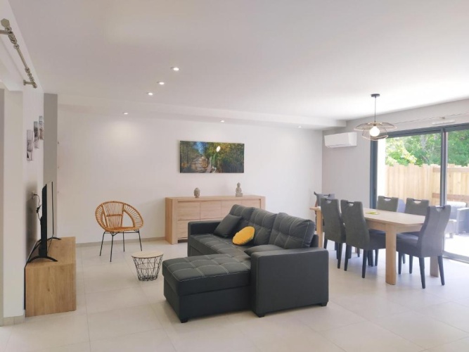3 Bedrooms Cottage