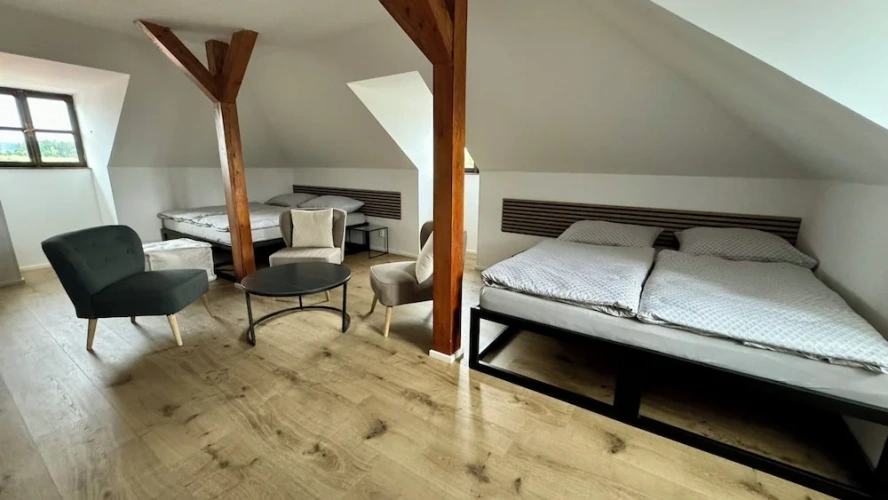 Quadruple Family Suite