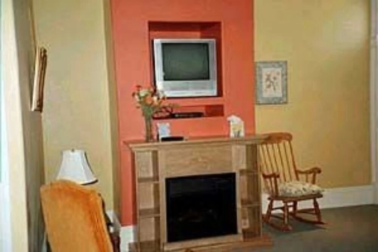 The Continental Inn
