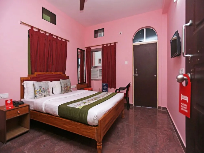 OYO 9090 Nilachal Palace