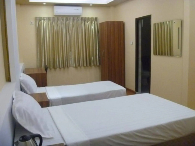 Golden Silk Road Hotel
