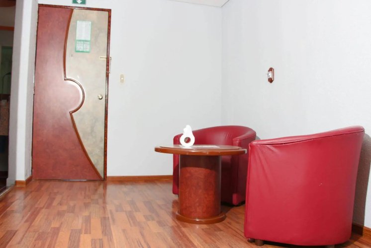 Hotel Estrella de Oriente by OYO Rooms