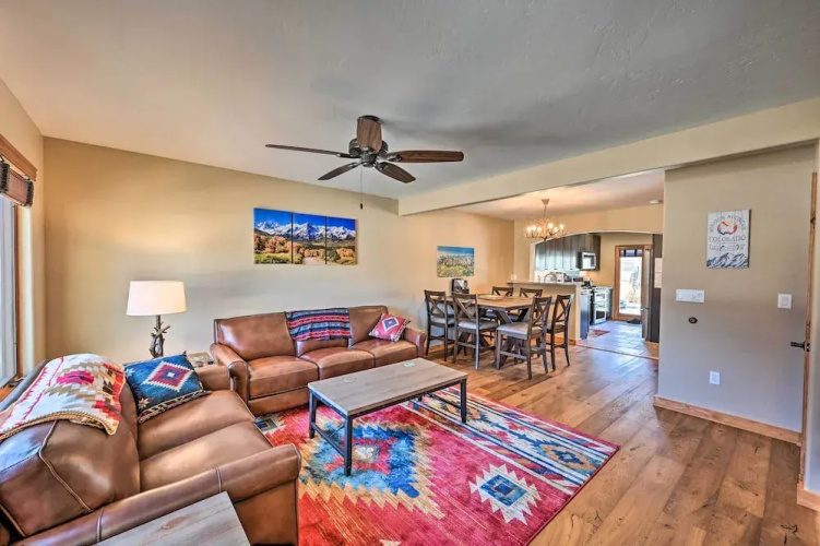 7984: Pet-friendly Townhome w/ Grill!