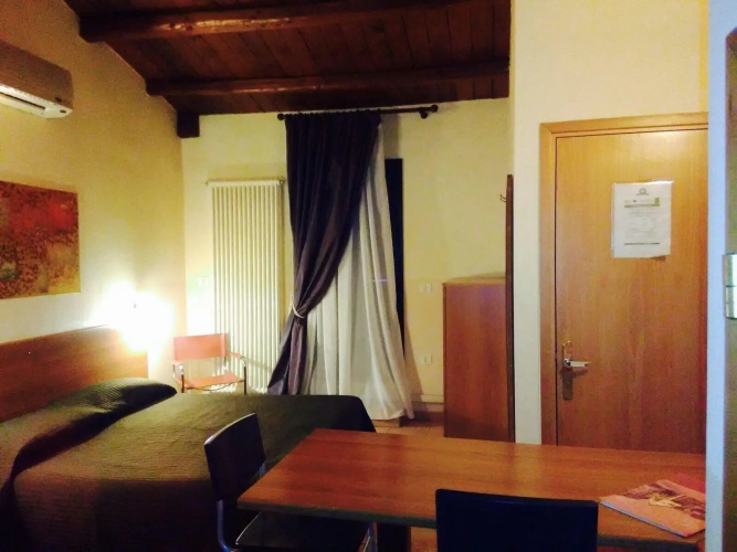 Room Economy