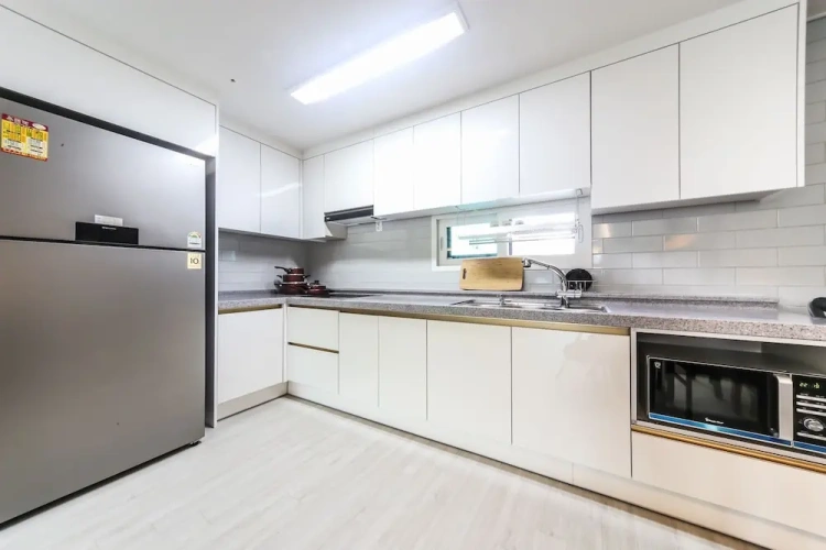 Standard Double room with city view