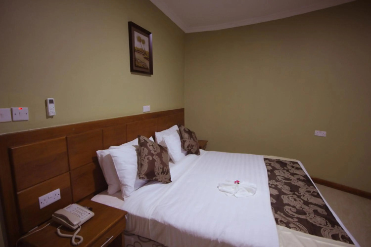 Masailand Safari & Lodge