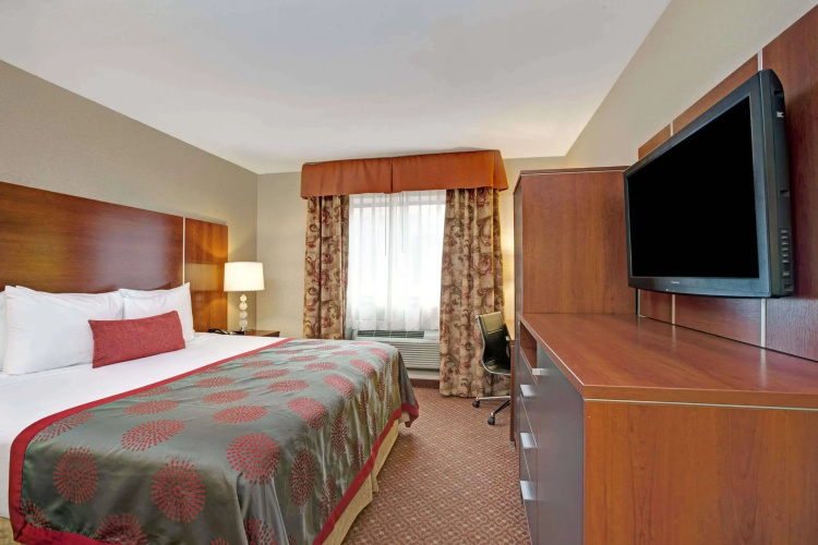 Ramada Hotel Staten Island
