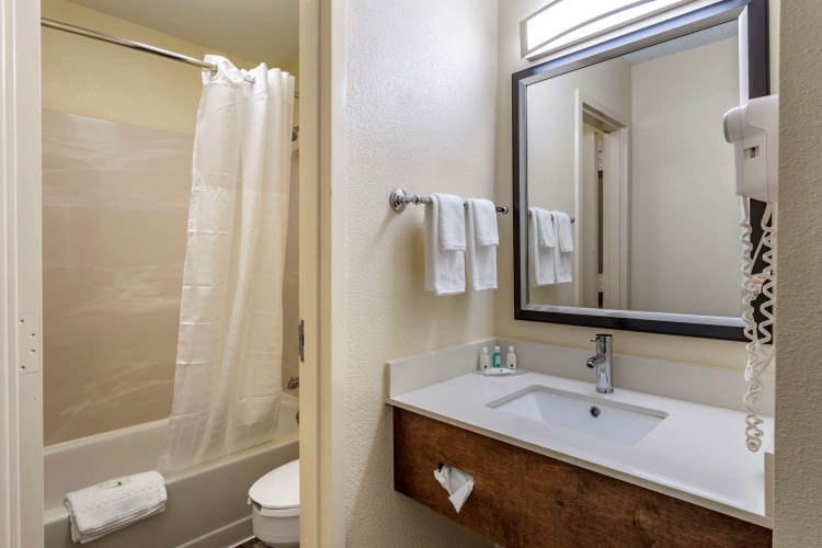 Quality Inn photo 9