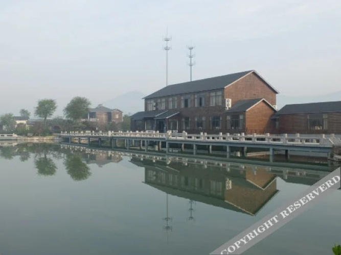 Xiaoxiawan Farmhouse(苏州消夏湾渔归度假民宿)