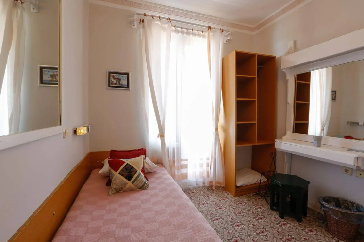 Beach House Hotel
