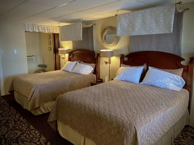 Plaza Motor Motel