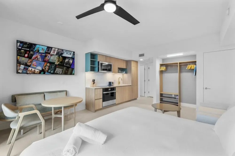 Panoramic City Views Studio in Miami