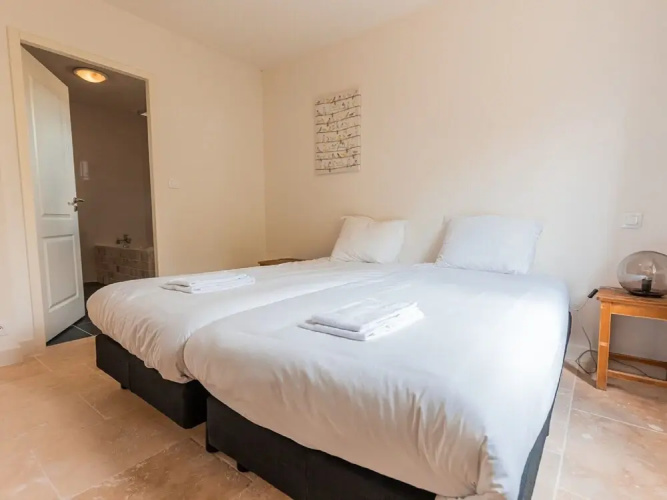 Spacious and Modern Villa With Large Garden and BBQ Area
