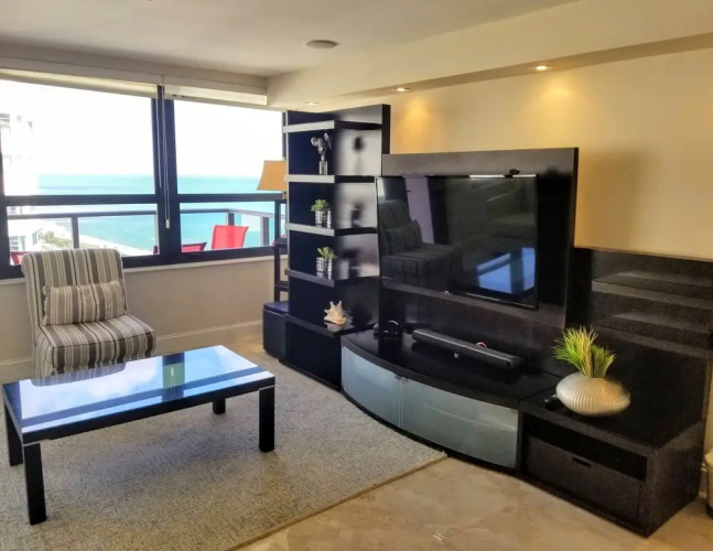 Alexander 1704 2 Bedroom Apts by Redawning