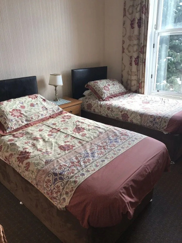 Roselodge Guest House