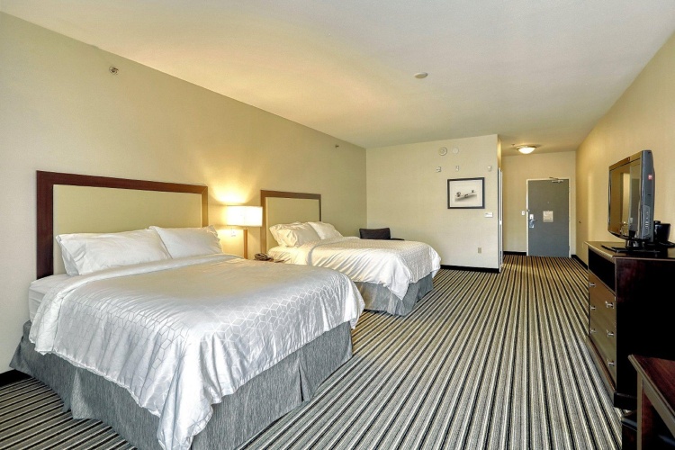 Quadruple Suite