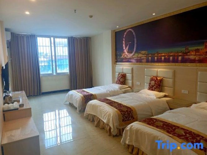 Deluxe Triple room