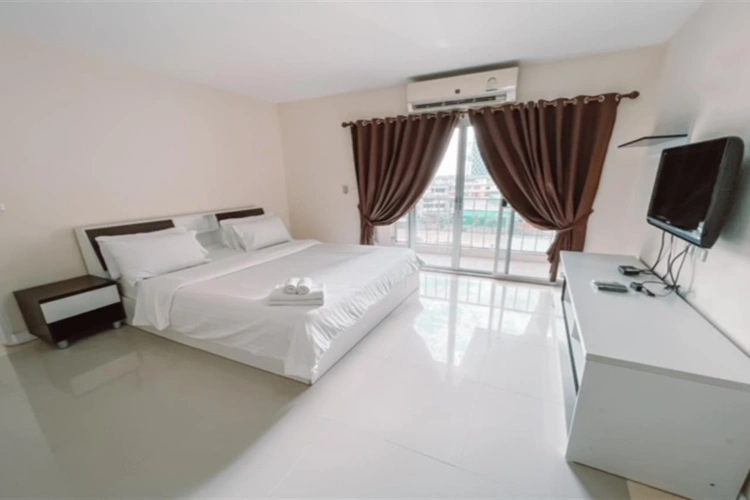1 Bedroom Suite