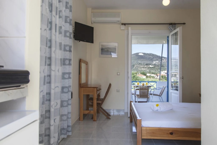Thanasis Studios