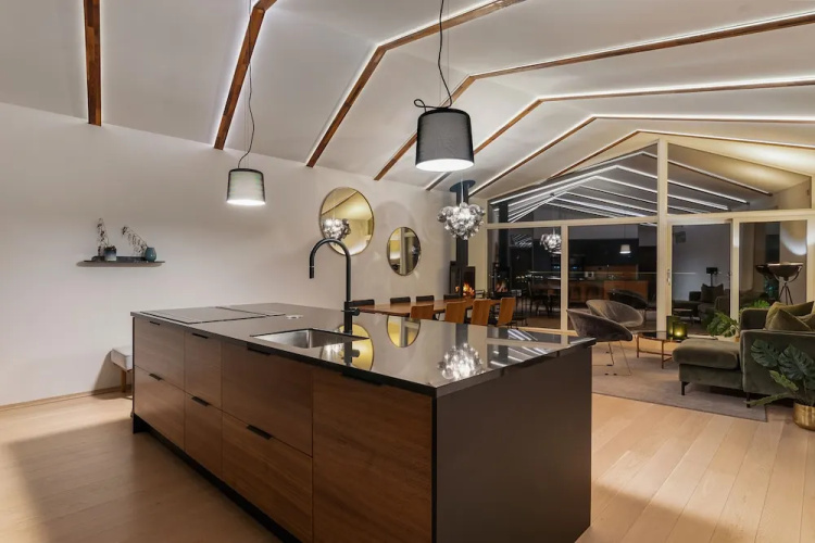 Enter Tromsø Luxury Villa