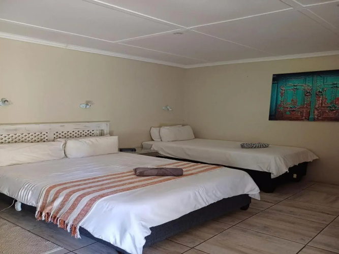 Palms Lodge