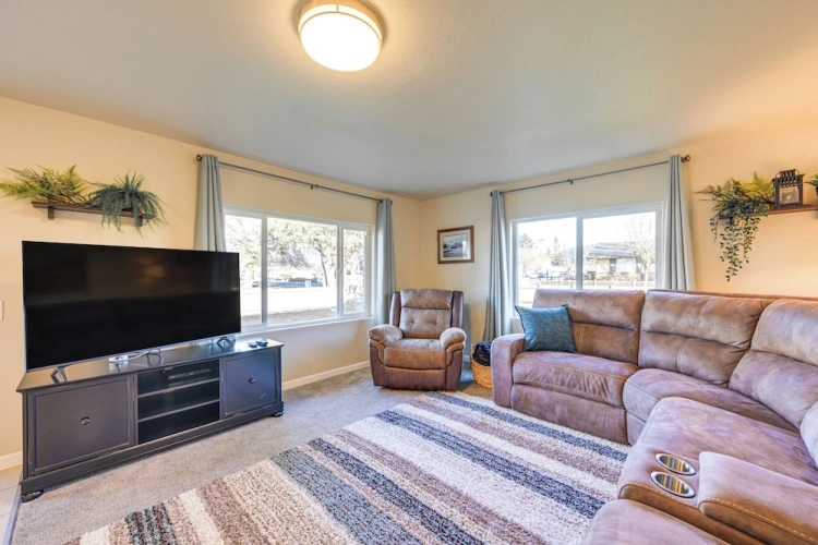 3 Bedrooms Cottage