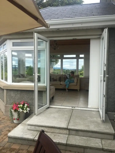 2 Bedrooms Family Suite with mountain view