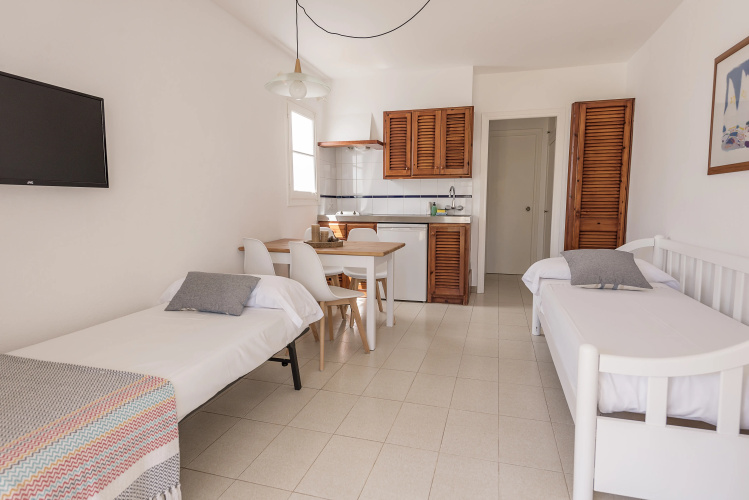 Apartamentos Las Brisas I & II