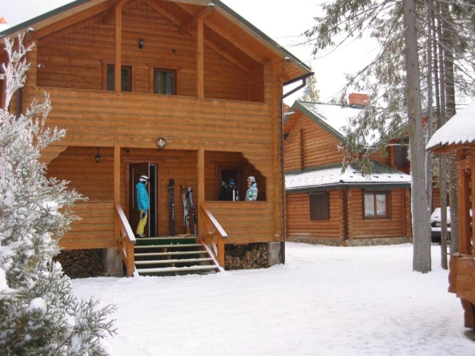 3 Bedrooms Cottage