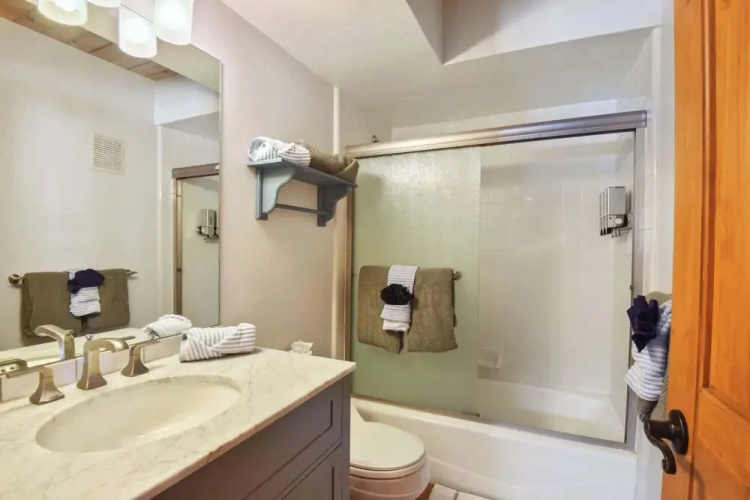 Northstar Treehouse Chic 4BR House Forest View