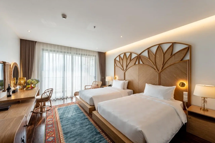 Superior Twin room with city view