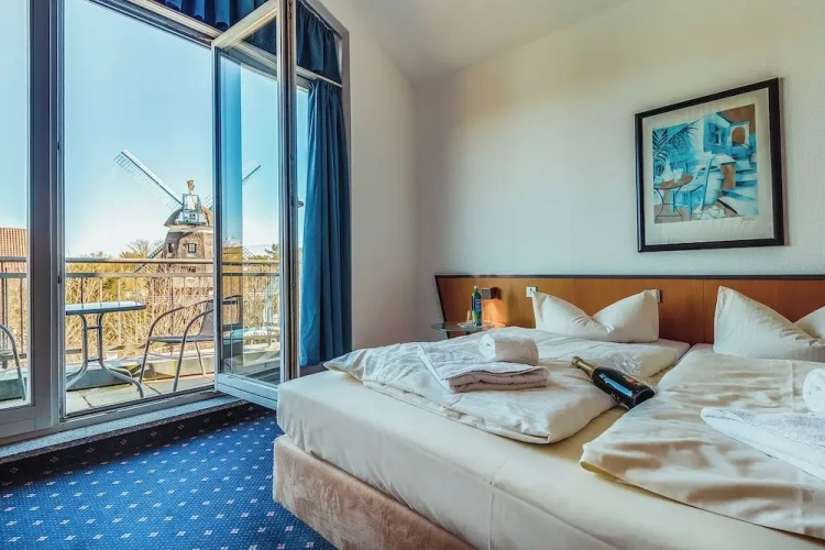 Standard Double room with garden view