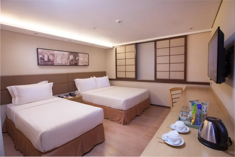 Standard Triple room