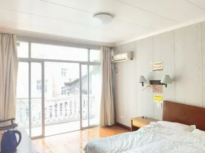 Ziyuan Hotel