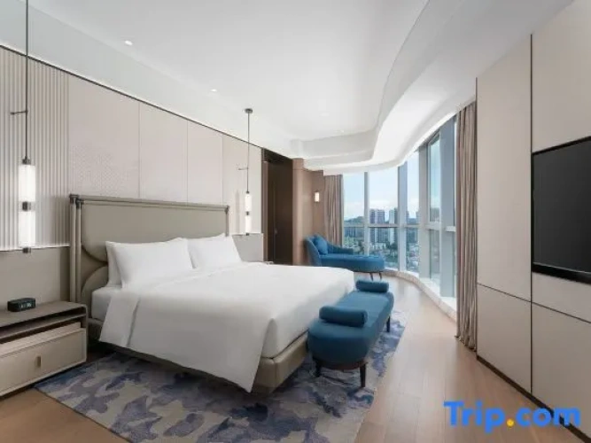 Royal Double Suite with river view