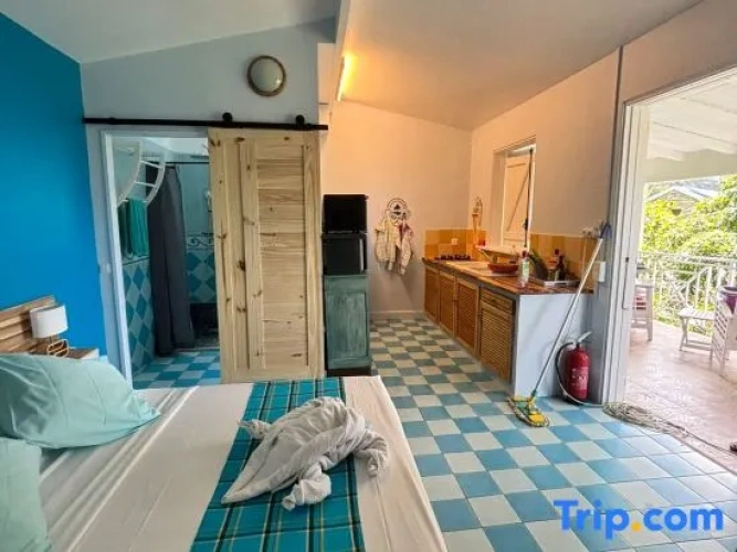 1 Bedroom Bungalow with sea view