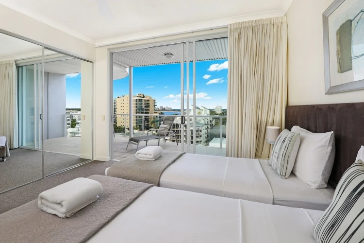 2 Bedrooms Premium Apartment with balcony