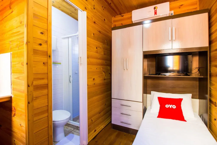 Housing Hotel