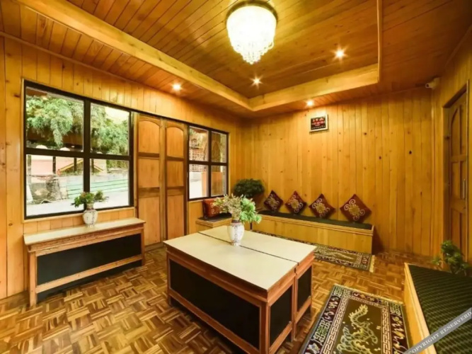 Summit Panghen Metok Hotel