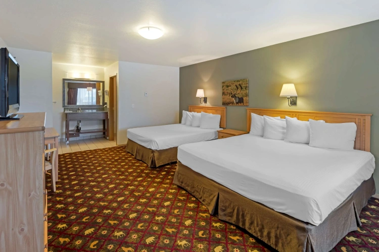 Quadruple Suite