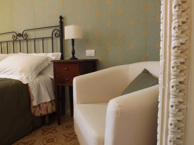 Neathon Rooms
