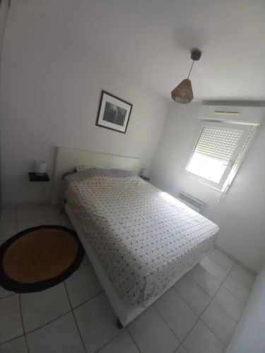 Appartement moderne d'une chambre avec terrasse