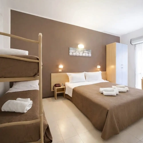 Standard Quadruple room